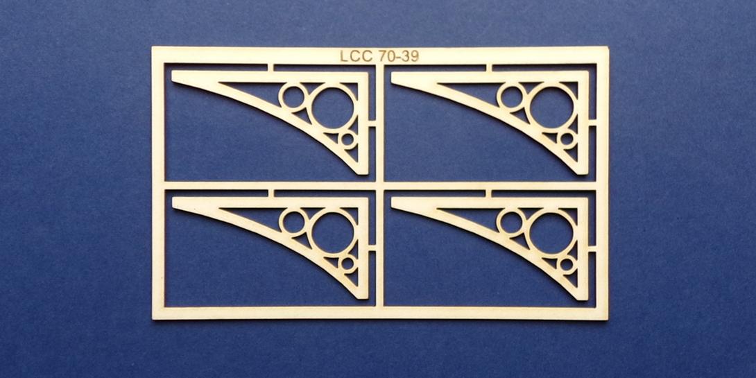 LCC 70-39 O gauge canopy brackets kit Kit of 4 canopy brackets with separate bracket decoration.